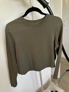 lululemon Long Sleeve Cropped Crewneck Top - Olive Green